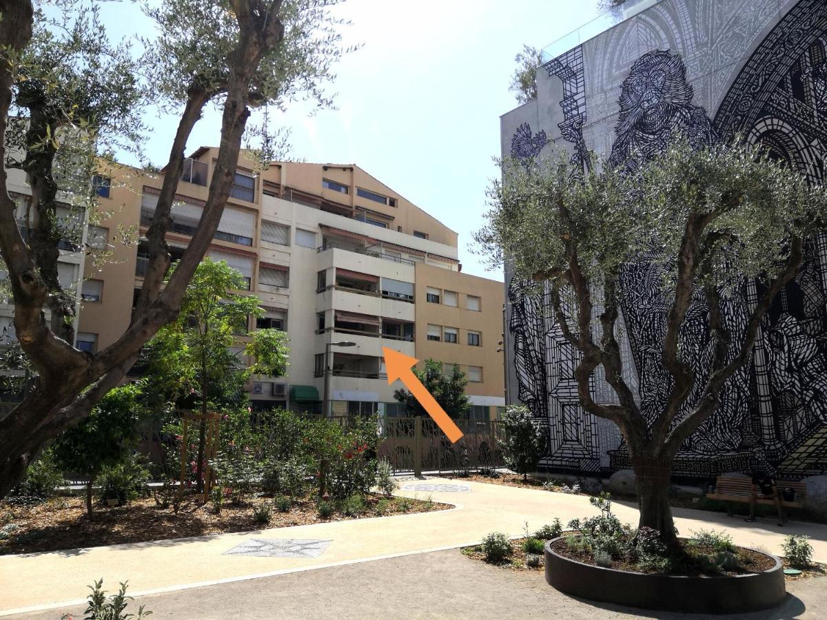 2 Pieces Climatise Avec Balcon Dans Le Vieil Antibes, Avec Ascenseur Apartment Antibes